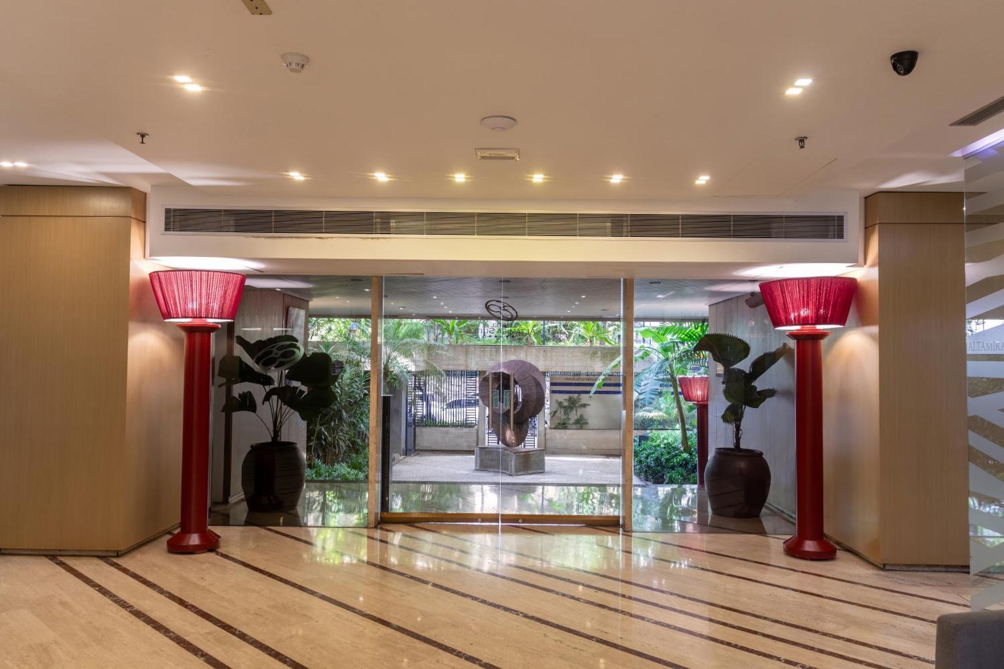 Hotel Altamira Suites Caracas Exterior foto